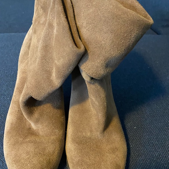 BCBG Suede Heeled Booties. Used. Tan color. Size 8.5B. Please see photos. - Picture 4 of 7